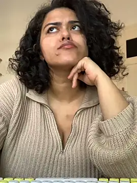 Curvydesifromgermany online show from 8, 3, 2025