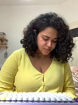 Curvydesifromgermany online show from 9, 9, 2025