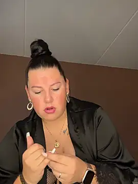 xlinastarrx online show from 15, 4, 2026