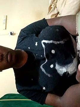 sweetvanilla  online show from 12, 9, 2025