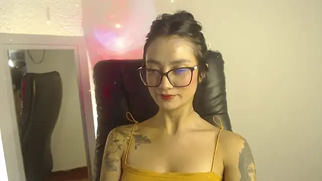 mariiana-diaz online show from 25, 5, 2026