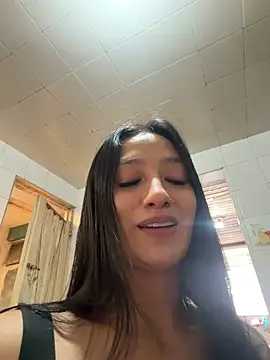 Snapshot of mariiana-diaz chatting on 20, 6, 2026 mariiana-diaz online show from 20, 6, 2026