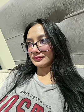 Snapshot of mariiana-diaz chatting on 20, 7, 2026 mariiana-diaz online show from 20, 7, 2026
