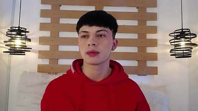 Snapshot of Steev_Novoa chatting on 5, 3, 2025 Steev Novoa online show from 5, 3, 2025