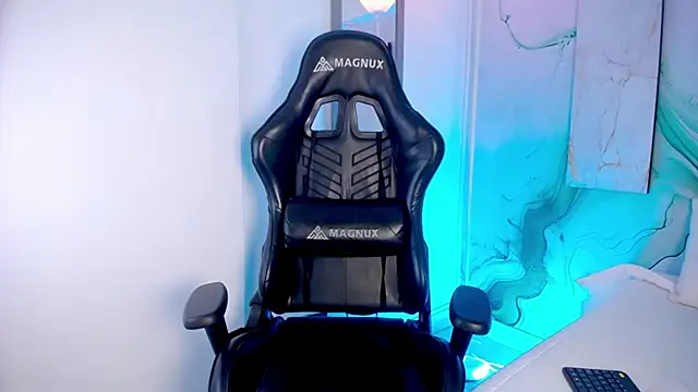 Snapshot of Steev_Novoa chatting on 26, 3, 2026 Steev Novoa online show from 26, 3, 2026