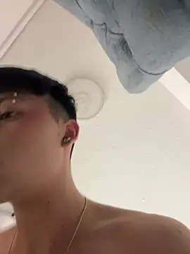 Snapshot of Steev_Novoa chatting on 18, 2, 2025 Steev Novoa online show from 18, 2, 2025