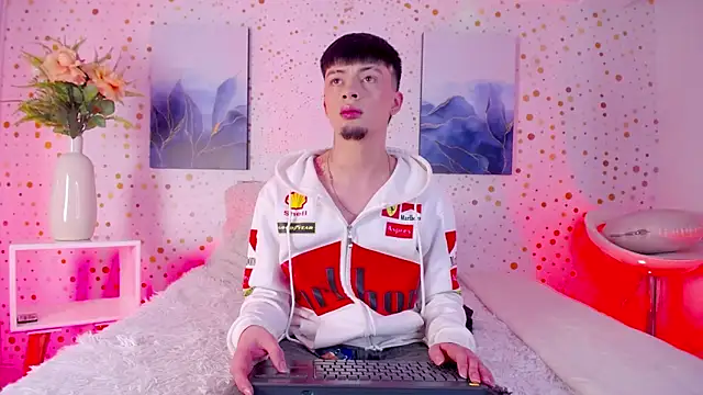 Snapshot of Steev_Novoa chatting on 4, 2, 2026 Steev Novoa online show from 4, 2, 2026