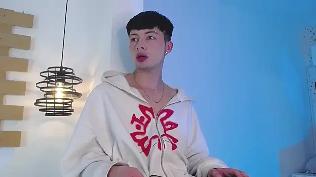 Snapshot of Steev_Novoa chatting on 6, 3, 2025 Steev Novoa online show from 6, 3, 2025