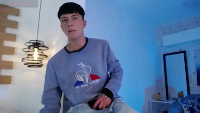 Snapshot of Steev_Novoa chatting on 4, 3, 2025 Steev Novoa online show from 4, 3, 2025