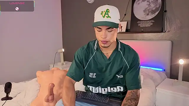 Ken-boy  online show from 3, 11, 2025