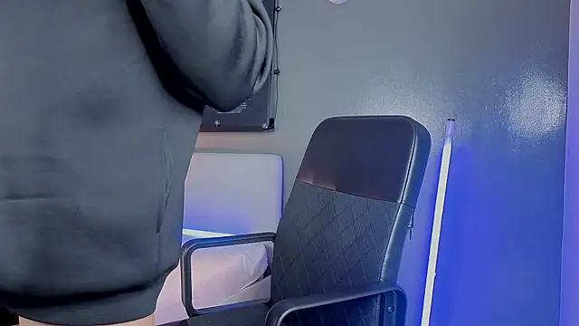 Ken-boy  online show from 11, 10, 2025