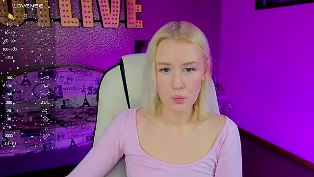 Snapshot of Selenatrend chatting on 12, 2, 2026 Selenatrend online show from 12, 2, 2026