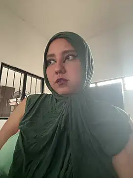 Snapshot of hannahayat chatting on 23, 7, 2026 hannahayat online show from 23, 7, 2026