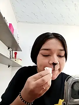 -VICKKY online show from 29, 10, 2025