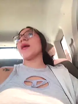 -VICKKY online show from 9, 9, 2025