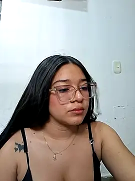 -VICKKY online show from 6, 7, 2026