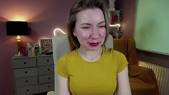 Snapshot of Mia_Tasty chatting on 9, 3, 2025 Mia Tasty online show from 9, 3, 2025