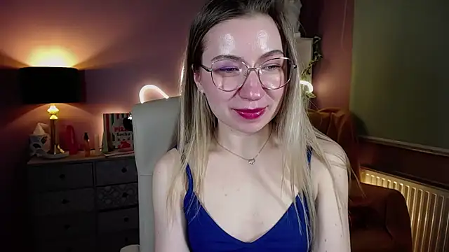 Snapshot of Mia_Tasty chatting on 16, 3, 2025 Mia Tasty online show from 16, 3, 2025