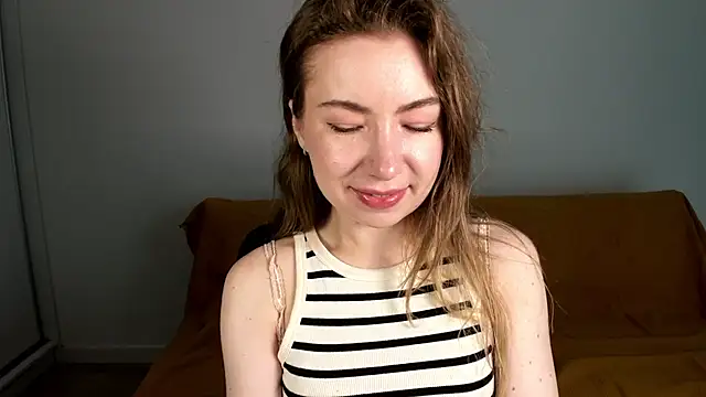 Snapshot of Mia_Tasty chatting on 7, 7, 2026 Mia Tasty online show from 7, 7, 2026