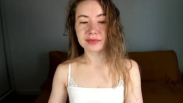 Snapshot of Mia_Tasty chatting on 10, 7, 2026 Mia Tasty online show from 10, 7, 2026