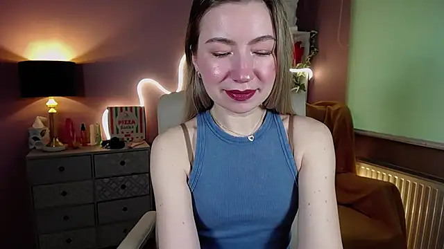 Snapshot of Mia_Tasty chatting on 14, 3, 2025 Mia Tasty online show from 14, 3, 2025