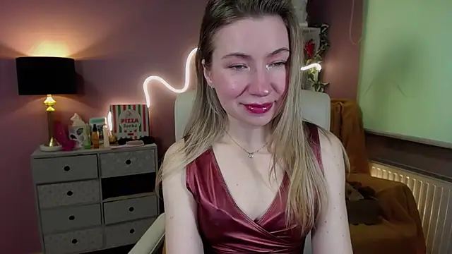 Snapshot of Mia_Tasty chatting on 8, 3, 2025 Mia Tasty online show from 8, 3, 2025