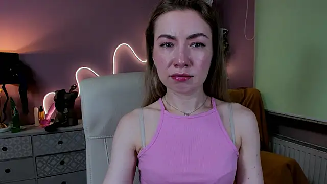 Snapshot of Mia_Tasty chatting on 11, 9, 2025 Mia Tasty online show from 11, 9, 2025