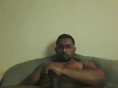 Snapshot of chennaibull101 chatting on 14, 5, 2026 chennaibull101 online show from 14, 5, 2026