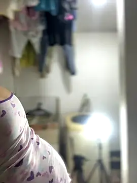 Emiily lee online show from 18, 10, 2025