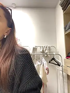 AnaWest online show from 6, 10, 2025