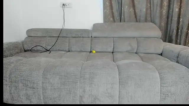 Snapshot of Emmapmg chatting on 20, 10, 2025 Emmapmg online show from 20, 10, 2025