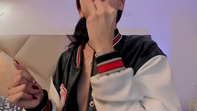 BonnieCute  online show from 7, 10, 2025