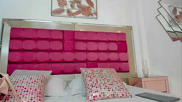 BonnieCute  online show from 4, 3, 2026