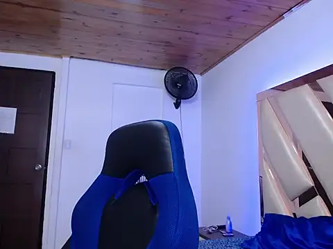 antonella sweetlittle online show from 4, 11, 2025