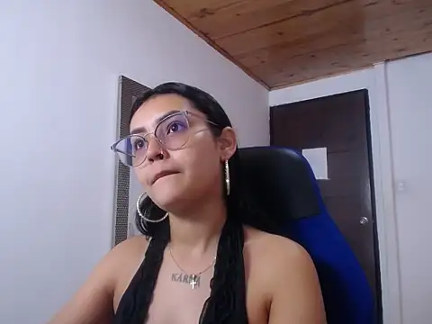 antonella sweetlittle online show from 9, 10, 2025