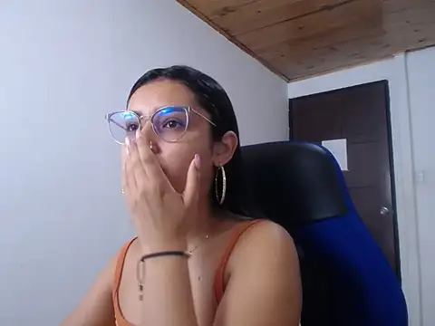 antonella sweetlittle online show from 8, 10, 2025