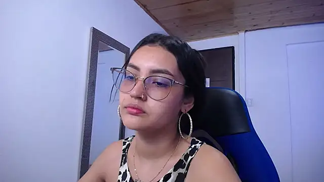 antonella sweetlittle online show from 9, 11, 2025