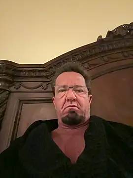 sluttydylan online show from 14, 5, 2026
