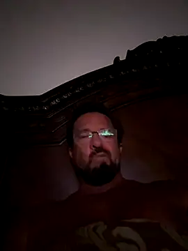 sluttydylan online show from 10, 9, 2025