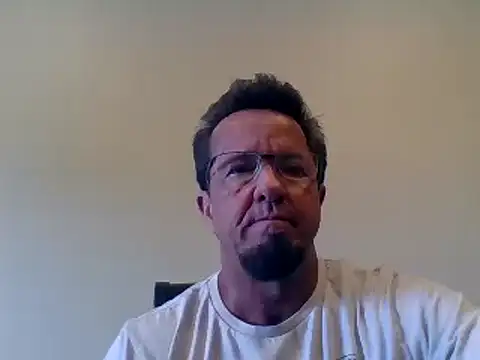 sluttydylan online show from 9, 4, 2026