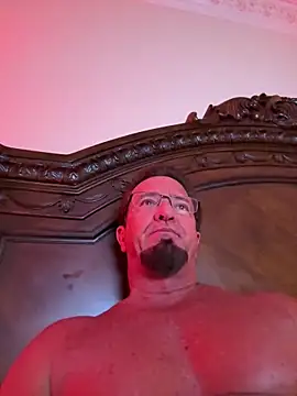 sluttydylan online show from 13, 4, 2026