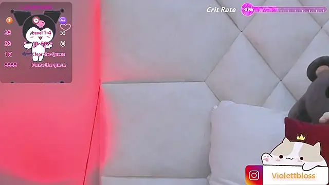 Snapshot of Violettbloss chatting on 2, 10, 2025 Violettbloss online show from 2, 10, 2025