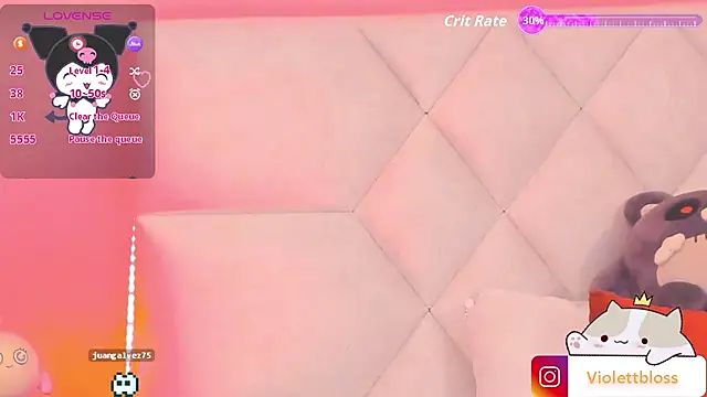 Snapshot of Violettbloss chatting on 22, 10, 2025 Violettbloss online show from 22, 10, 2025