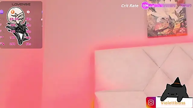 Snapshot of Violettbloss chatting on 30, 10, 2025 Violettbloss online show from 30, 10, 2025