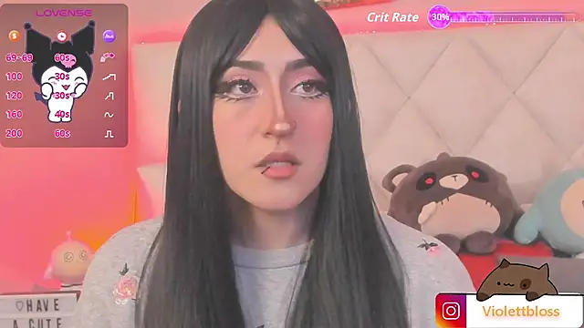 Snapshot of Violettbloss chatting on 15, 10, 2025 Violettbloss online show from 15, 10, 2025