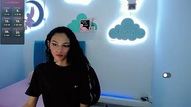 Evelin shy online show from 29, 12, 2024