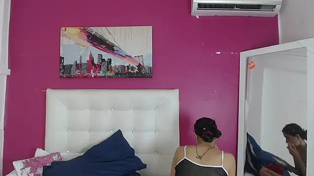 Snapshot of nextdoor_fantasy1 chatting on 23, 10, 2025 nextdoor fantasy1 online show from 23, 10, 2025