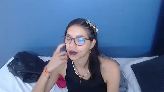 Snapshot of nextdoor_fantasy1 chatting on 12, 2, 2025 nextdoor fantasy1 online show from 12, 2, 2025