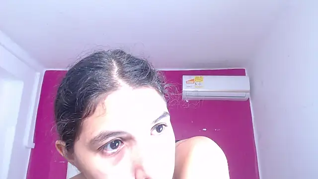 Snapshot of nextdoor_fantasy1 chatting on 21, 11, 2025 nextdoor fantasy1 online show from 21, 11, 2025