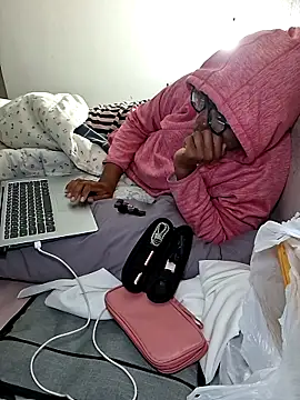 madamsensuale online show from 17, 11, 2025